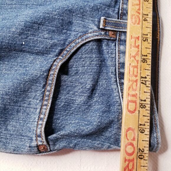 Levi's 550 Size 40 Mens RELAXED FIT Distressed Cotton Denim Jean Shorts Jorts - Picture 5 of 10
